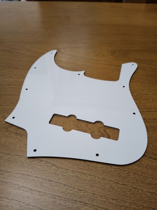 Pickguards Fender originais - baixo Precision Bass e Jazz Bass