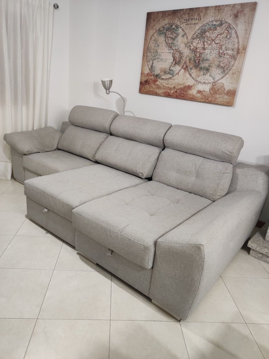 Sofá com chaise longue