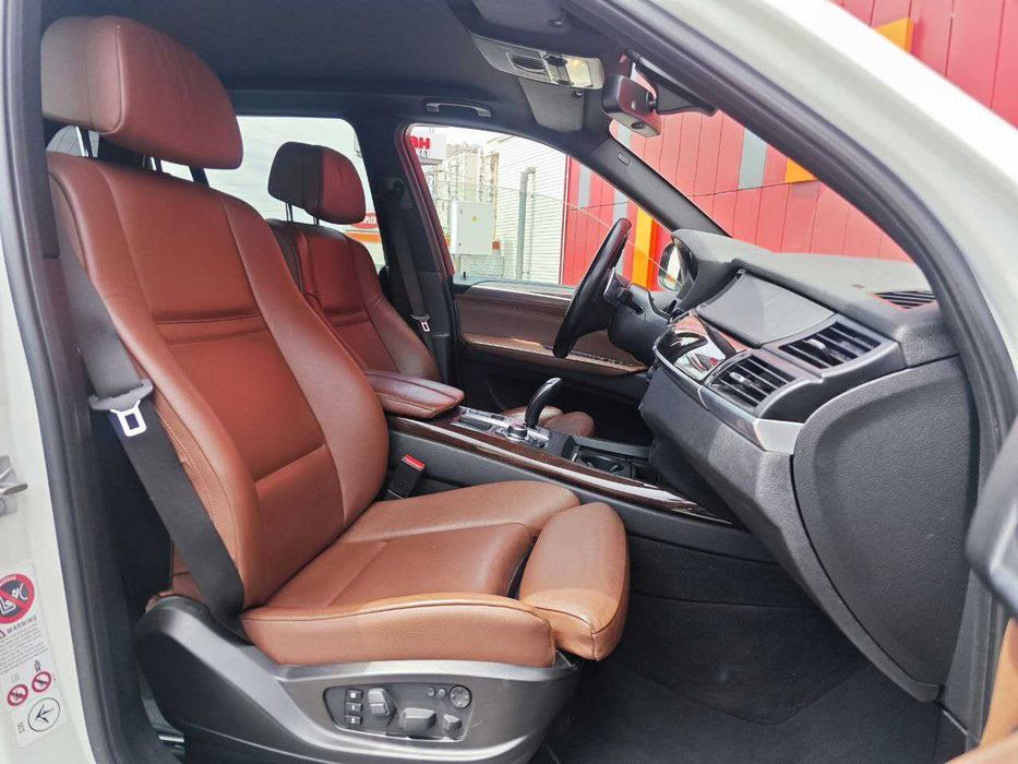BMW x5 E70  3.5і 2012