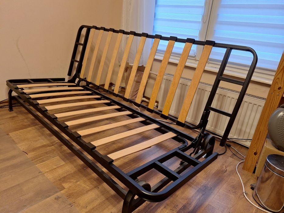 Składana rama łóżka Ikea