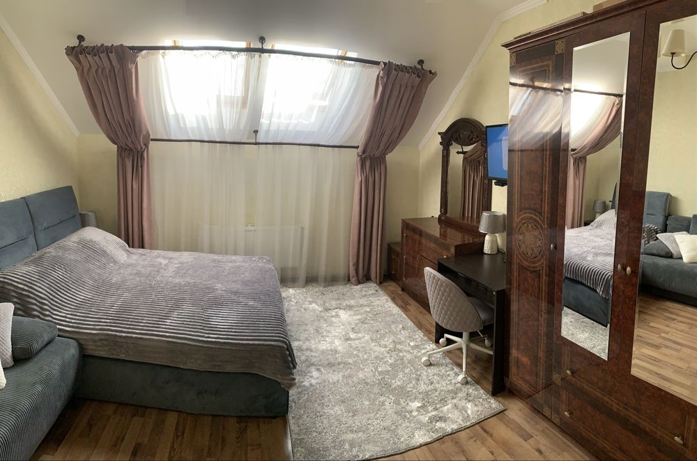 Квартира 60кв.м: 2 спальні+простора кухня+Горище,центр Трускавця