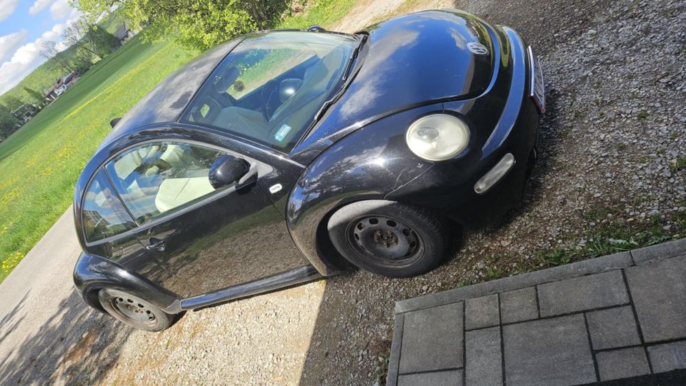 VW NEW BEETLE 2.0 benzyna