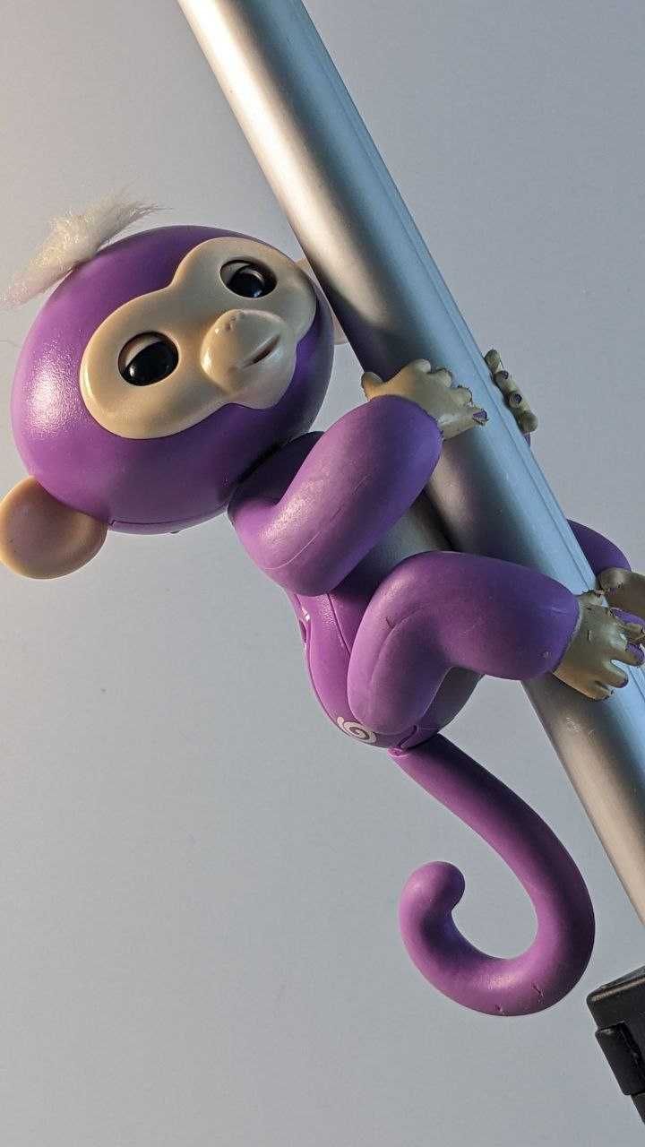 Інтерактивна ручна мавпочка finger monkey purple