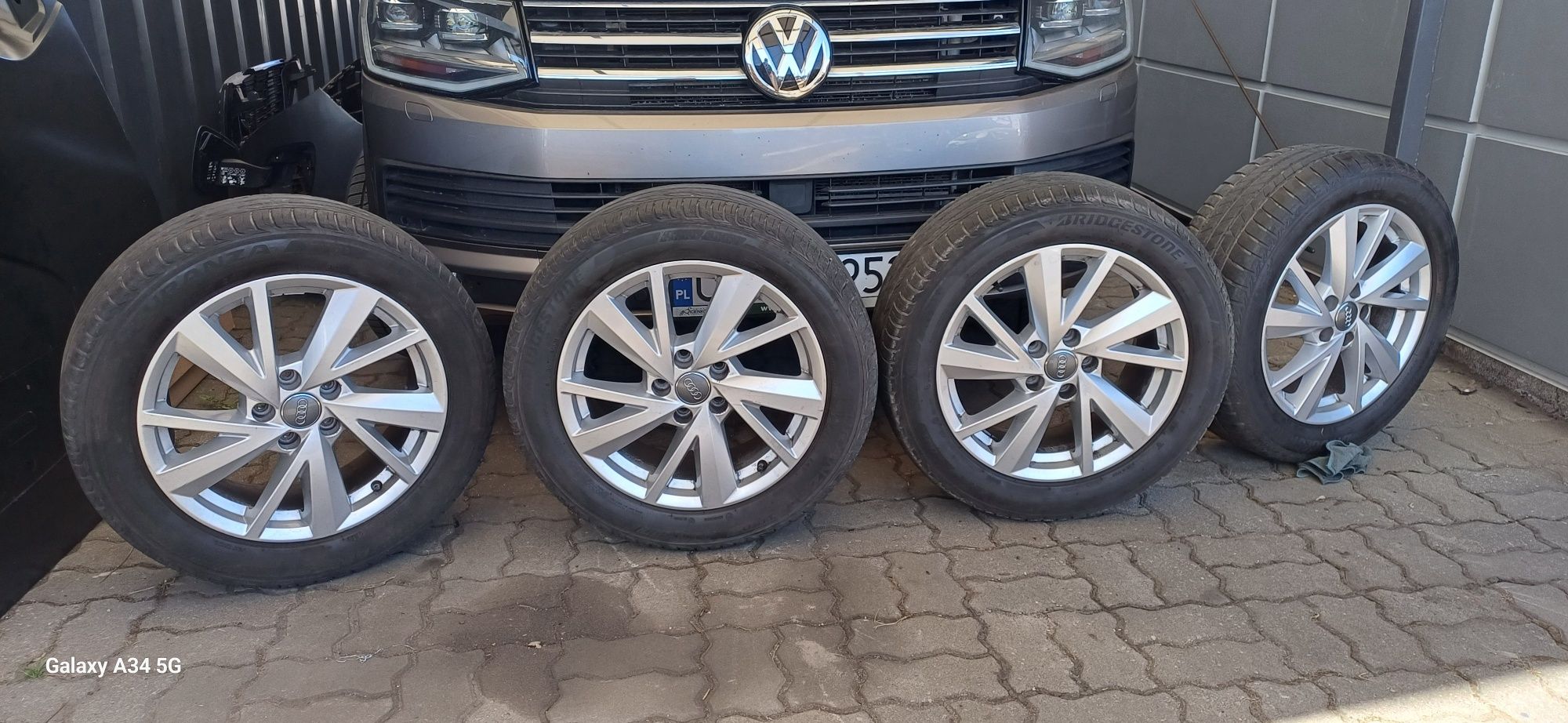 ALUFELGI koła opony AUDI Q2 215/55/17 LATO  81A601025C ET45 5x112 OE