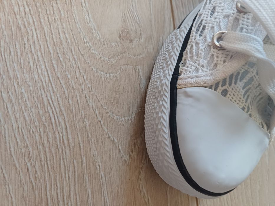 Koronkowe trampki damskie 39