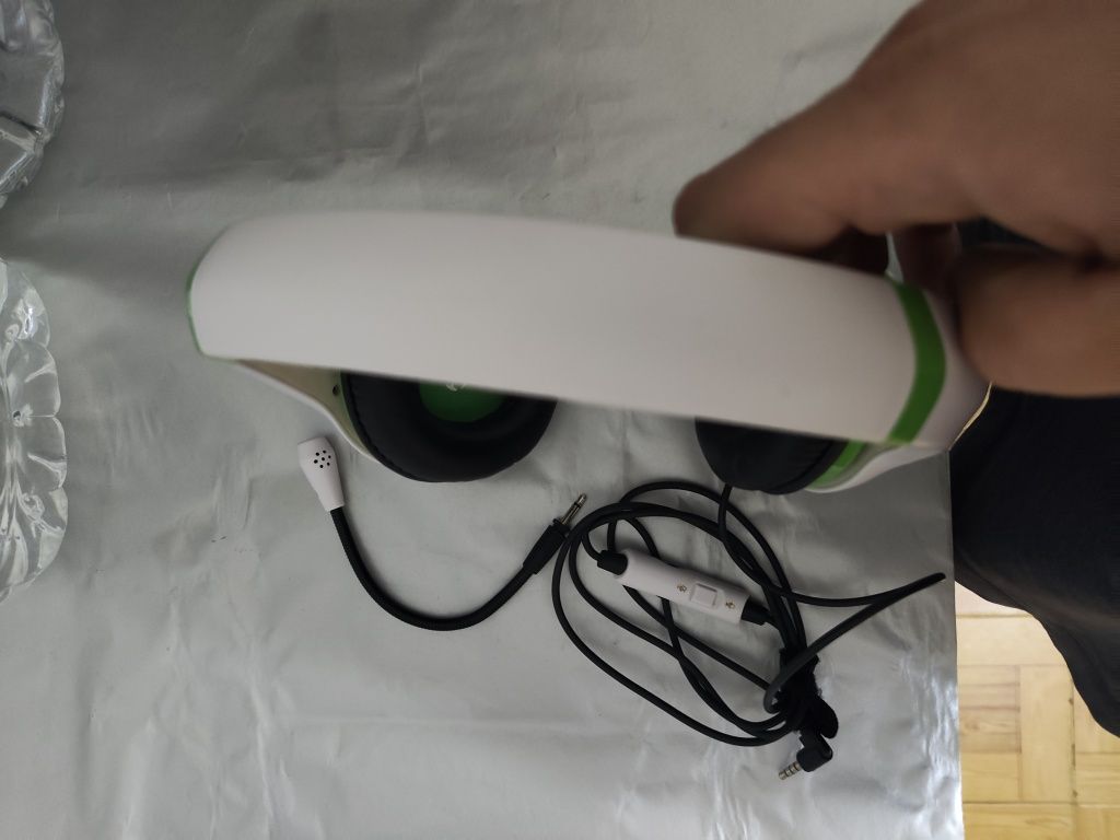 Auscultador Gaming STEALTH Football Edition On Ear - Microfone Branco