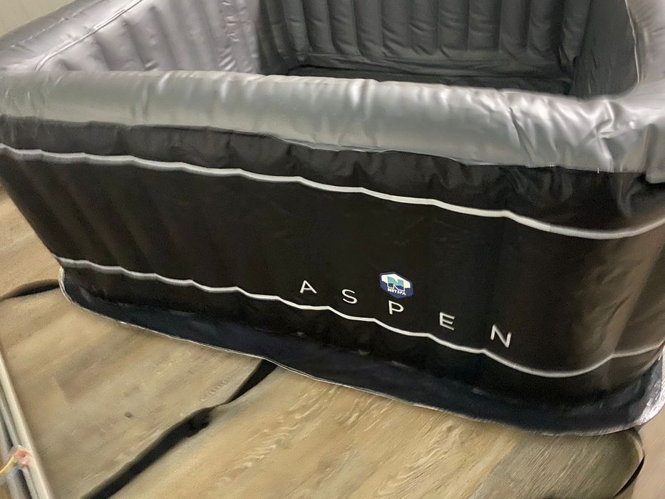 Jacuzi completamente novo