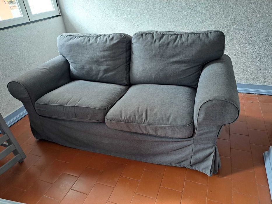 Sofá de dois lugares da Ikea,como novo / Black friday