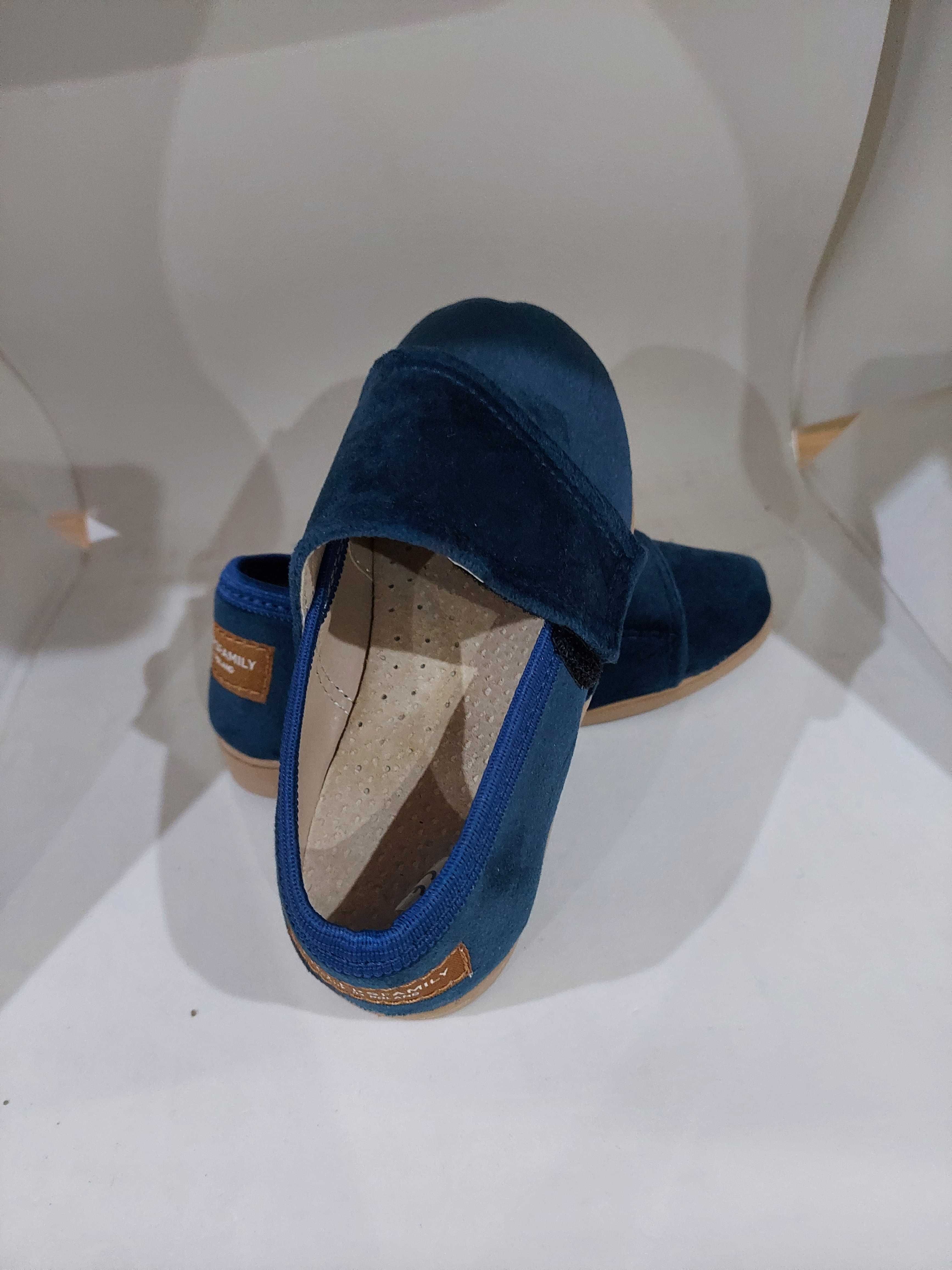 Buty dla dzieci wizytowe Slippers Family Aksamit Szafir 20