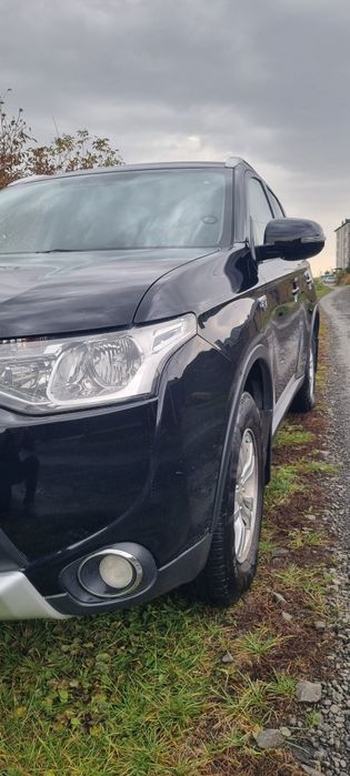 Outlander PHEV, Аутлендер