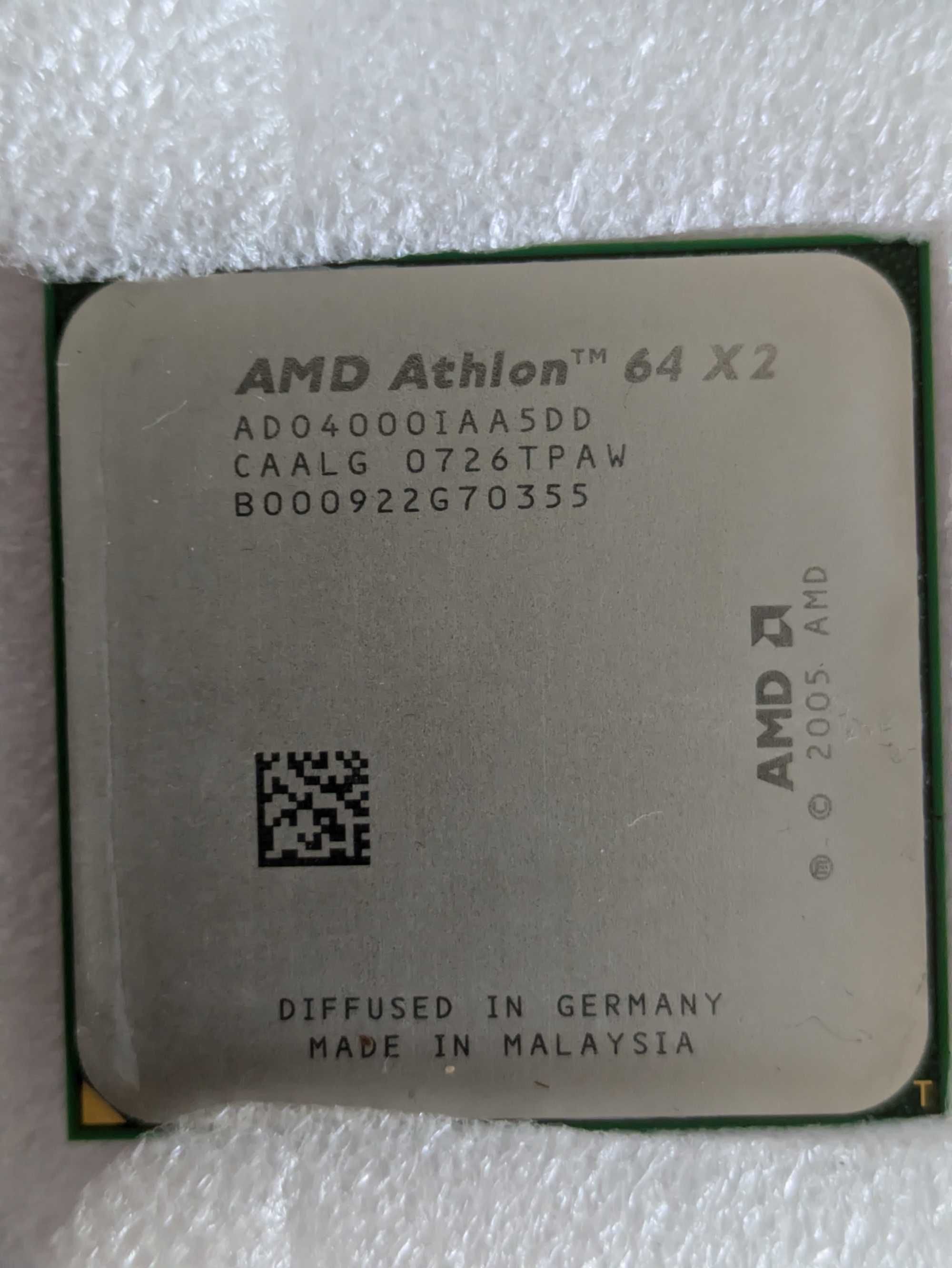 Процесор AMD Athlon 64 X2 4000+, 2 x 2,70 ГГц, 2 x 1 МБ AM2