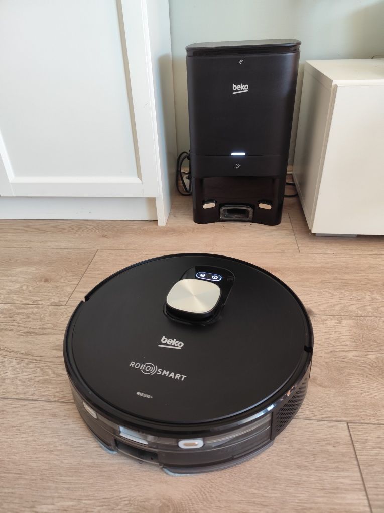 Robot sprzątający Beko z funkcją mopowania