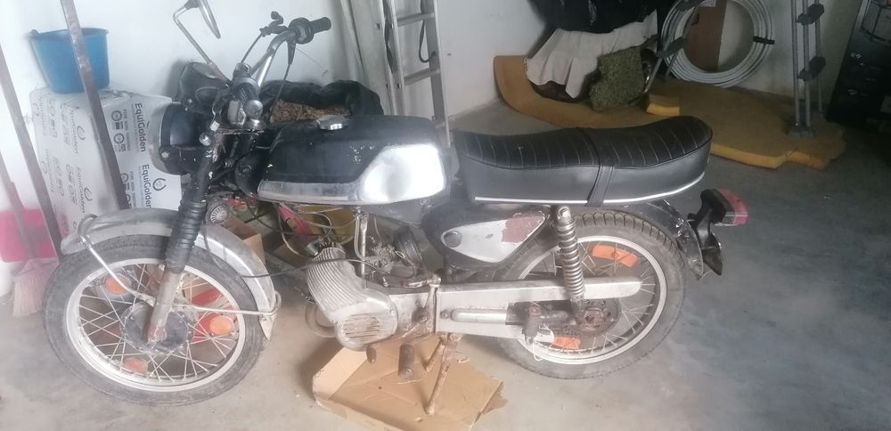 Motorizada casal k181