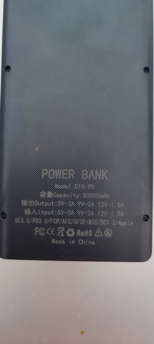 Продам павер банк з дисплеєм на 50000 mAh