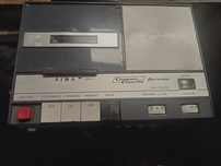 Rádio gravador antigo