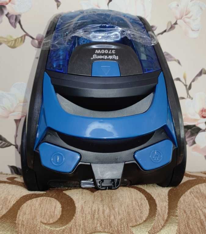 Пилосос 3700W без мішковий іде з турбощіткою 2.5л контейнер