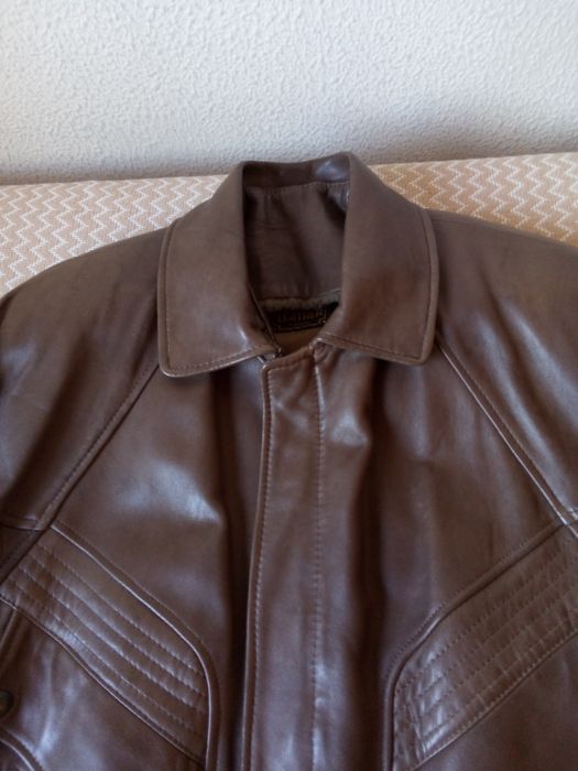 Blusão pele genuína para homem com gola pêlo sintético