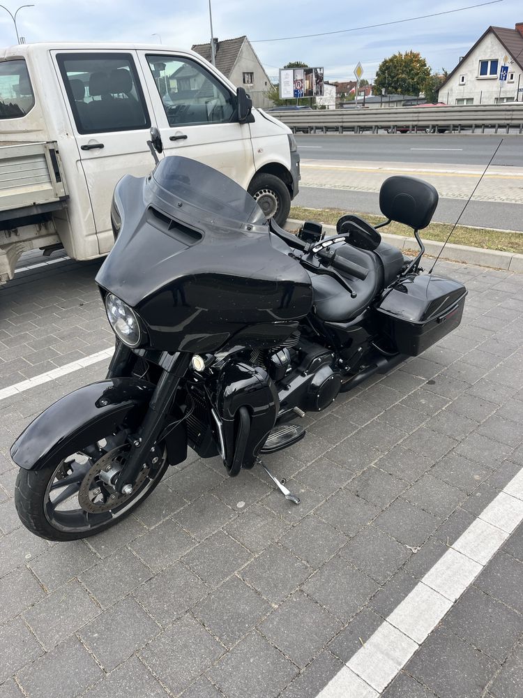 Harley Davidson Street Glide 107” 2023r
