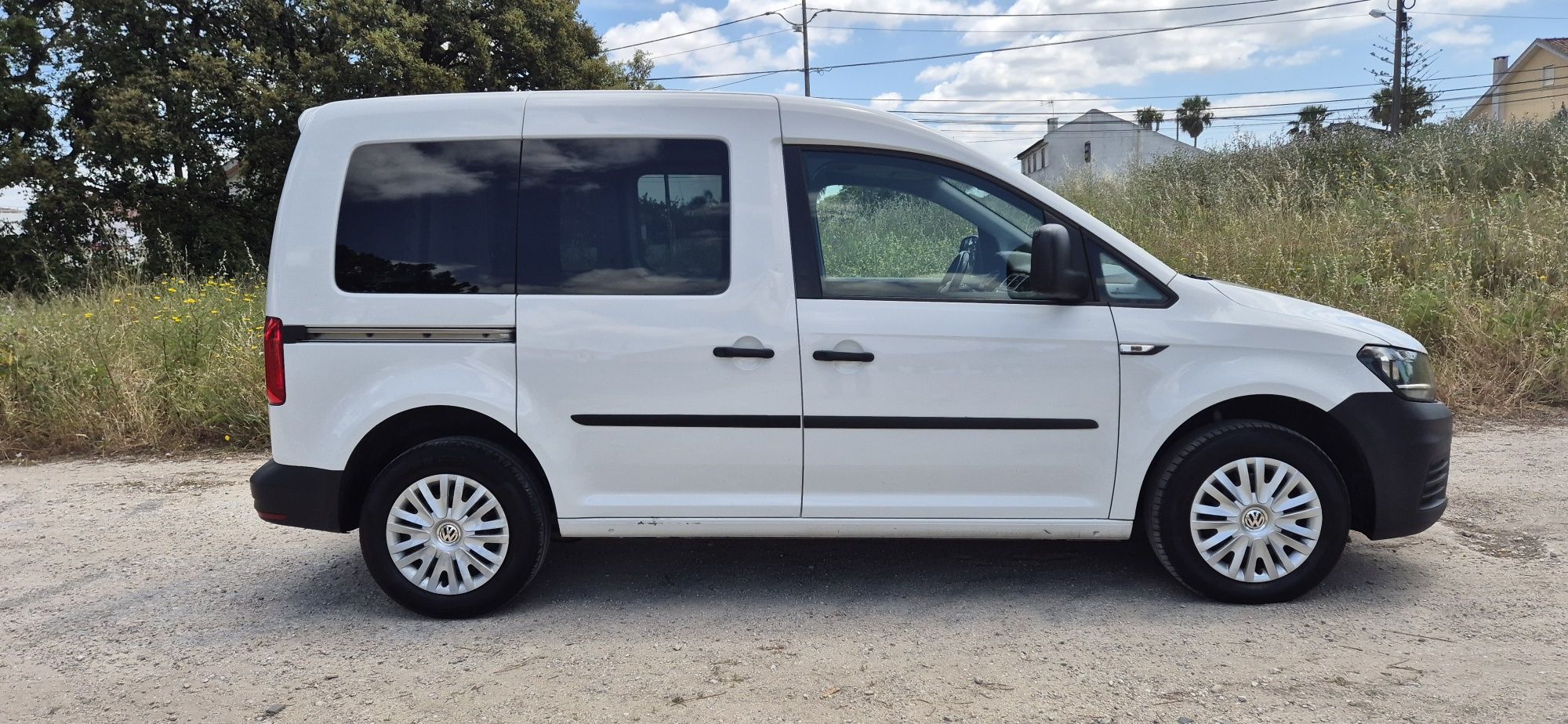 VW Caddy 2.0TDi Comercial NACIONAL de 2019