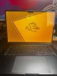 MacBook Air 15" M2 8/256 + Case UNIQ, GWARANCJA