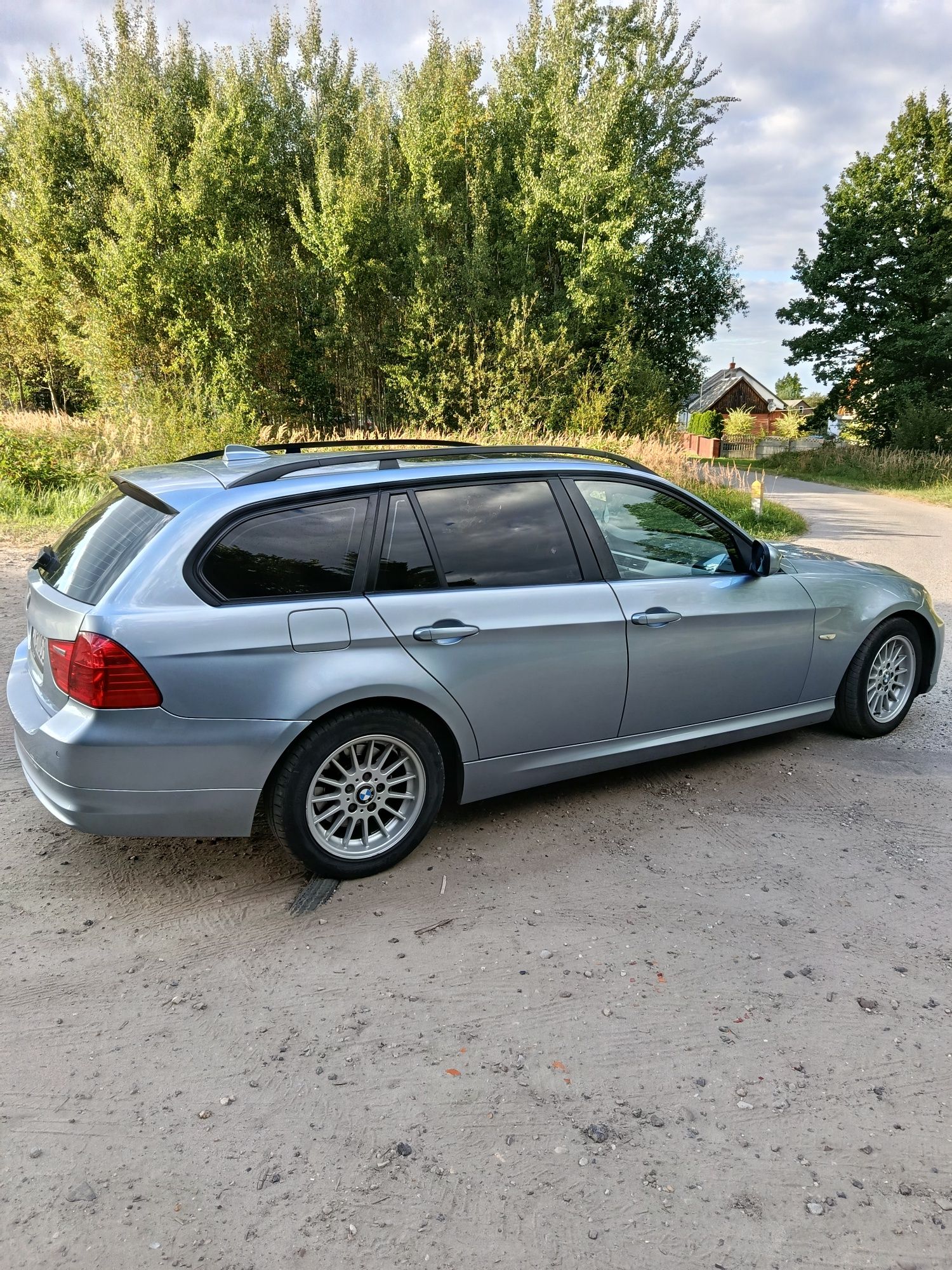 BMW 318d 143km LCi polift