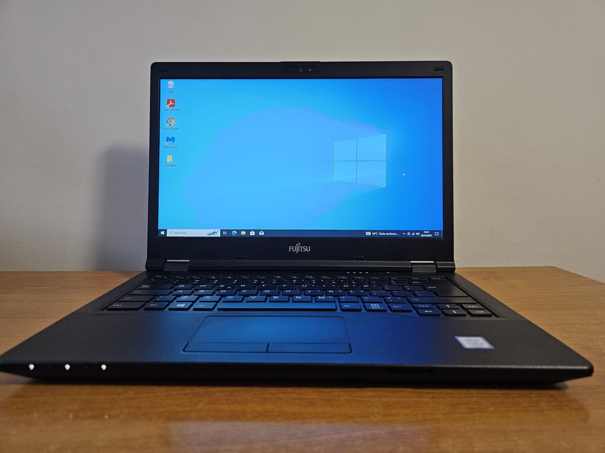 Szybki Laptop Fujitsu LifeBook E548 i5 16GB DDR4 Dysk SSD szybki