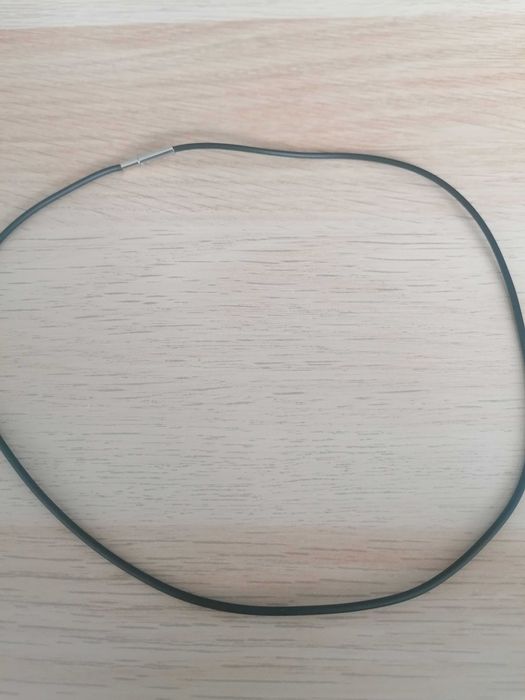 Naszyjnik czarny sztuczny rzemyk 2 mm