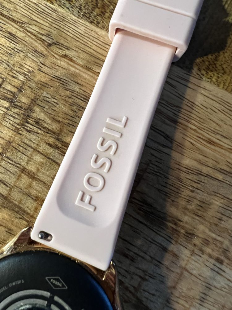Wspaniały smartwatch Fossil GEN 6 jak nowy!