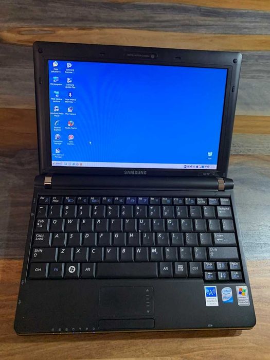 Netbook Samsung NC10 (mały laptop, noteboook)