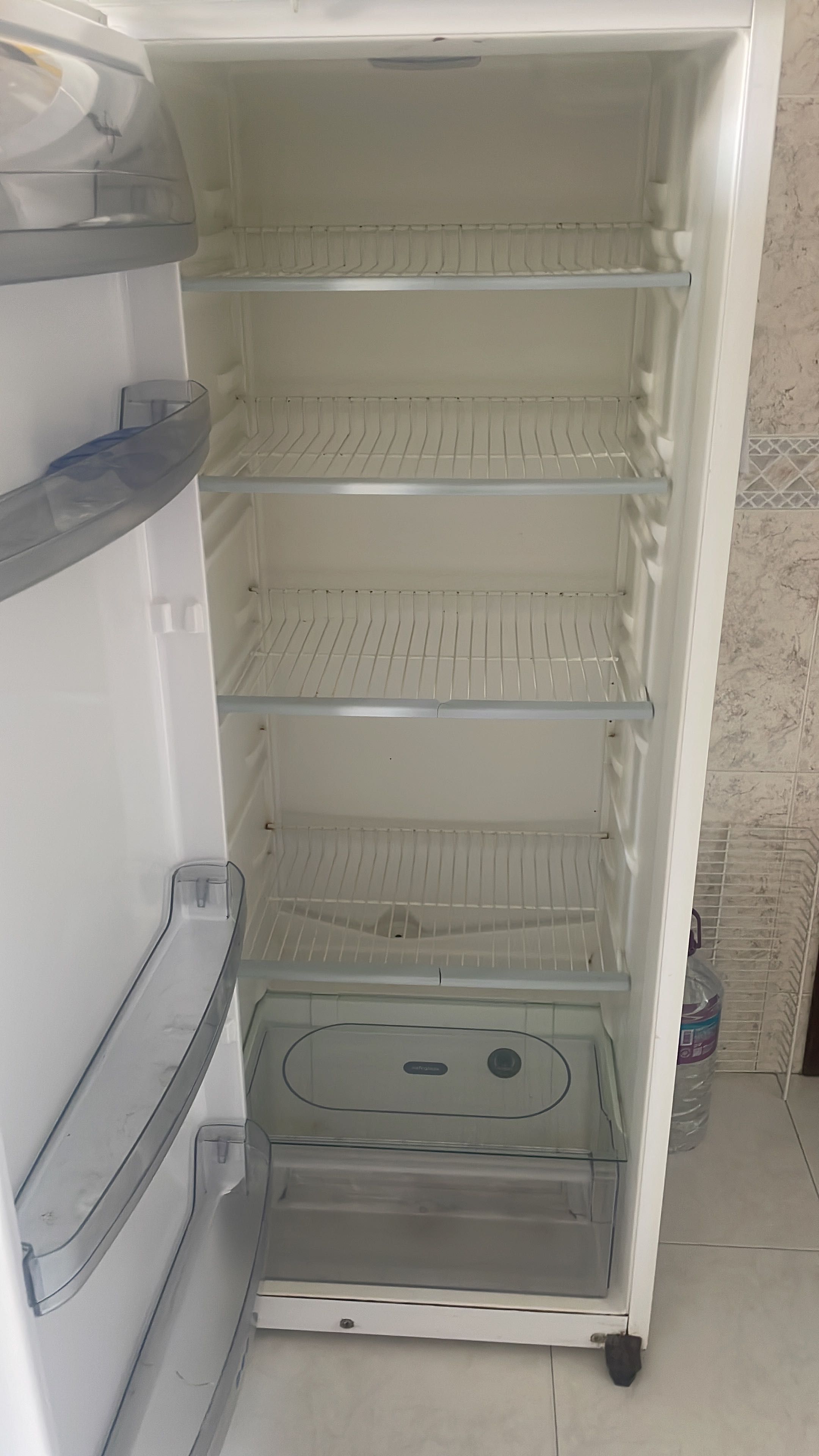 Frigorífico em bom estado