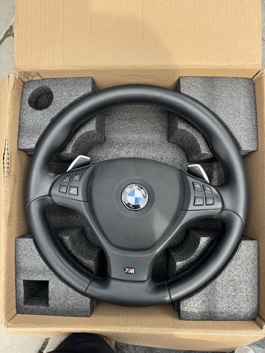 Оригінальне М кермо BMW X5 X6 E70 E71 з лепестками