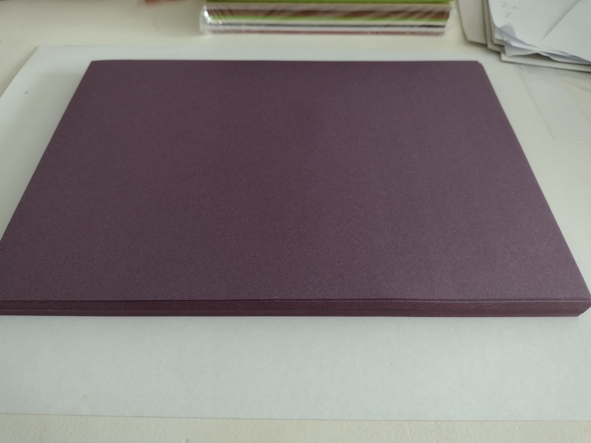 Papier perłowy 125 gram fioletowy Sirio Pearl deep purple 100kartek A4