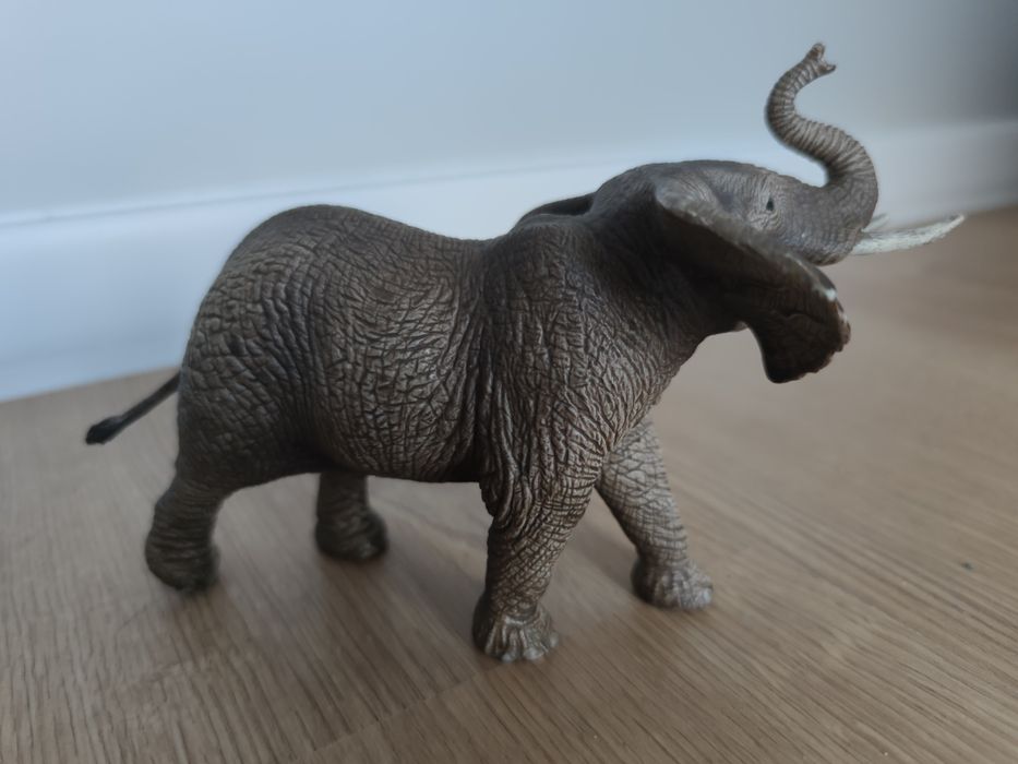 Figurka Schleich Słoń samiec
