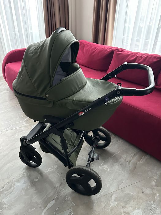 Дитяча коляска універсальна для хлопчика та дівчинки