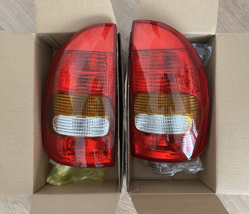 Faróis traseiros Opel Corsa b (NOVOS)