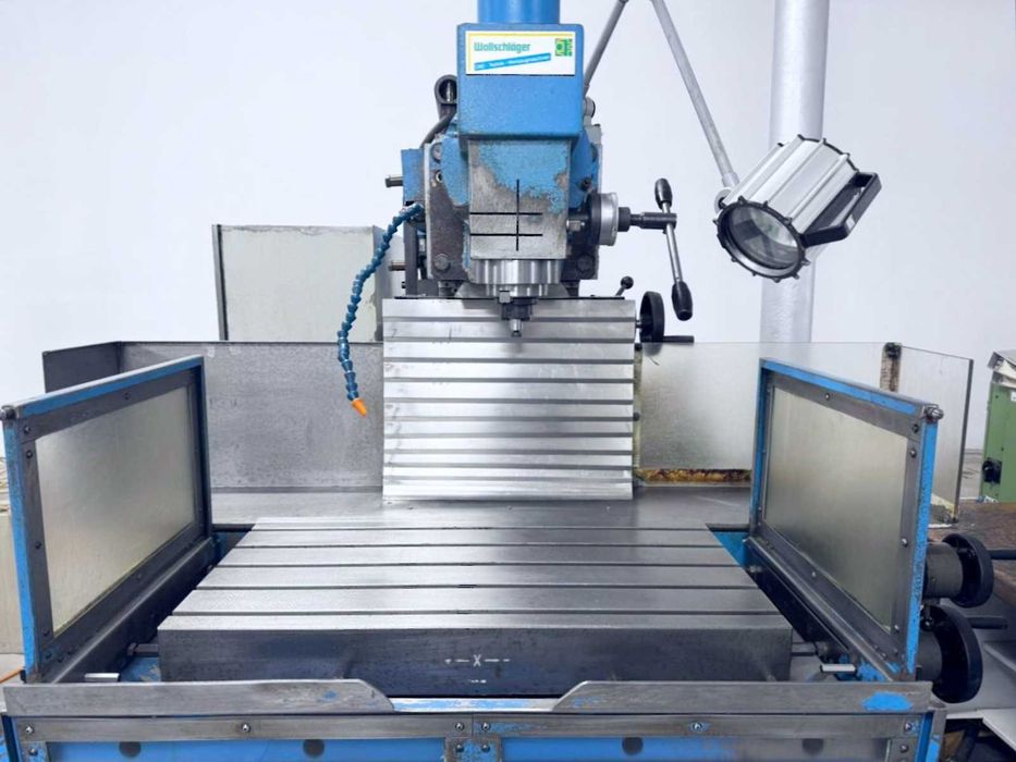 Frezarka uniwersalna AVIA FNE40Z |liniały optyczne| CNC i konwencjonal