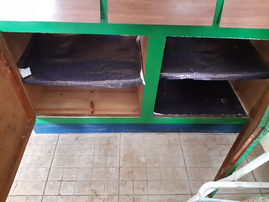 Recheio de casa antiga móvel de cozinha