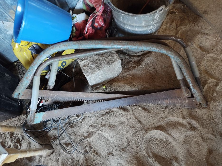 Stare piły do cięcia drewna