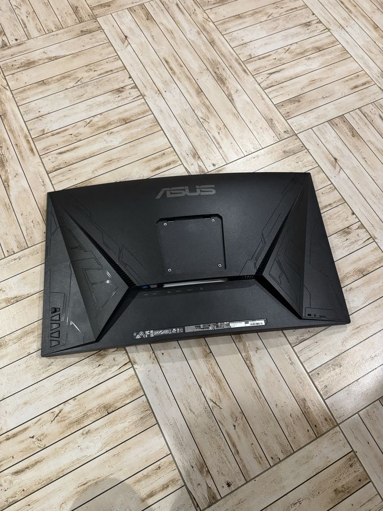 Ігровий монітор Asus (тріщина на екрані)