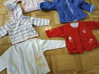 Zestaw 5x Sweterki bluzy kurtka Stan b.dobry - 68 cm, wiek 0-3 mies