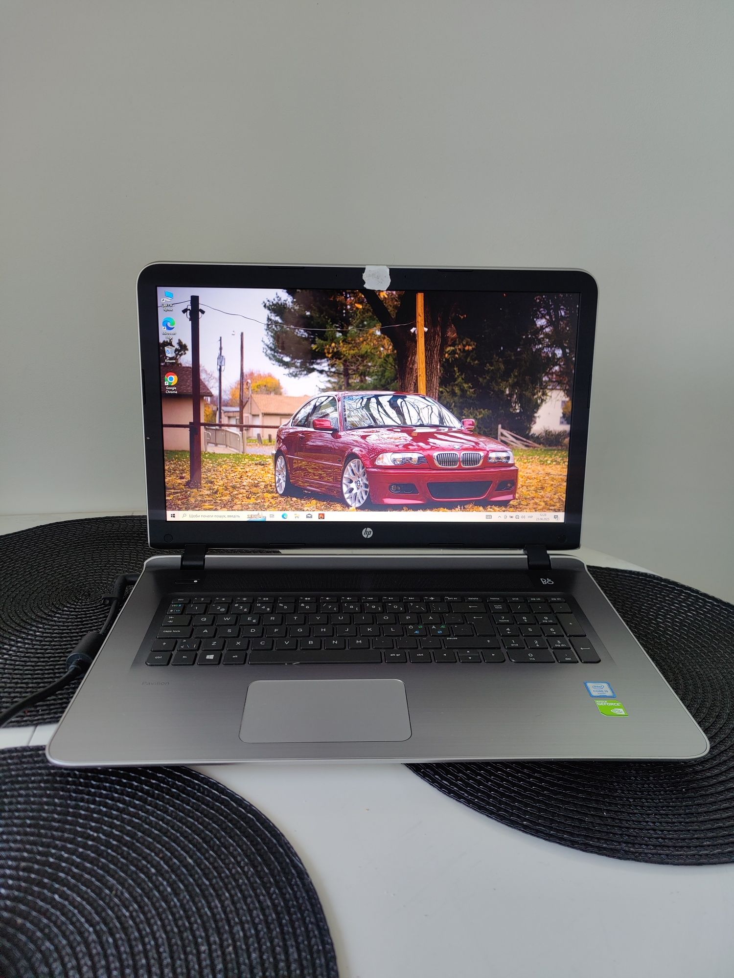 Ноутбук HP pavilion 17 / відео 2 ГБ/i5 6200u/8 ГБ/HDD 1 тб