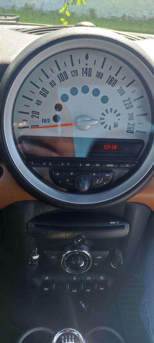 Mini Cooper One 2012r.