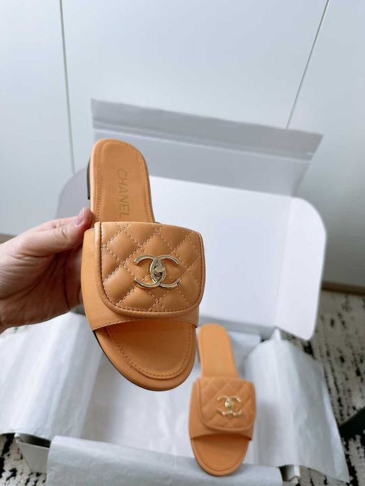 Buty, sandaly klapki, skora 070309