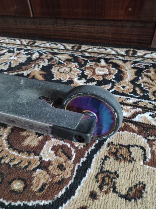 Продам трюковой самокат на деке hipe