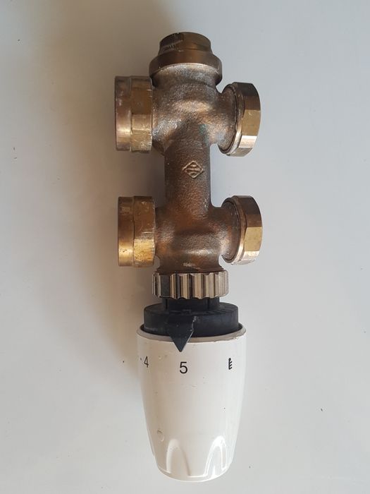 Zawór do kaloryferów termostatyczny Heimeier