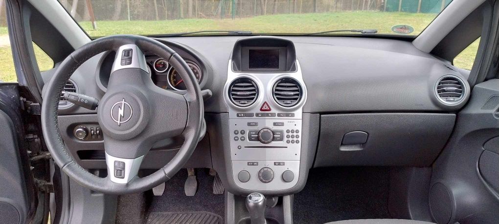 Sprzedam Opel Corsa 1,4 benzyna