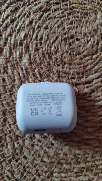 Продам навушники Sony WF-L900