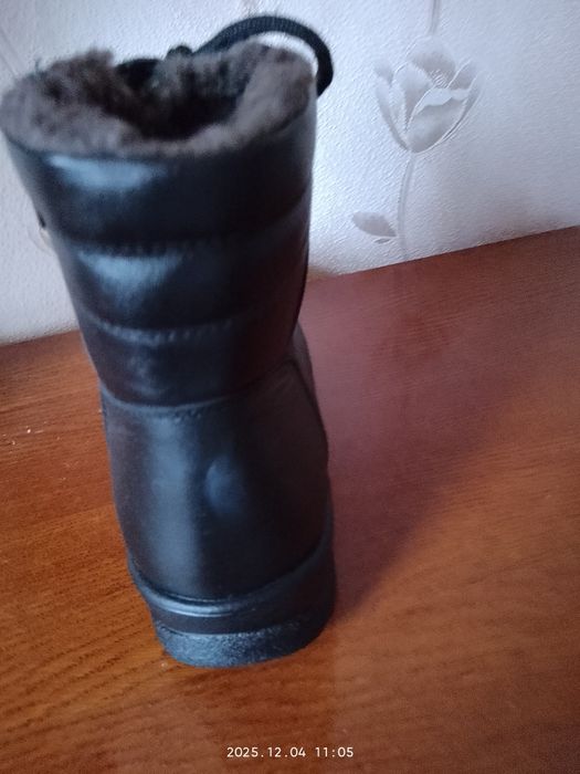 Ботинки новые кожанные