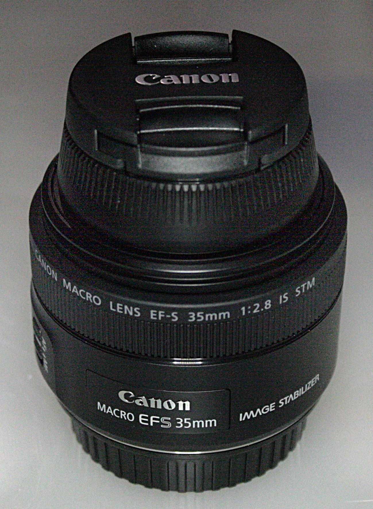 Canon EF-S 35mm f/2.8 Macro IS STM