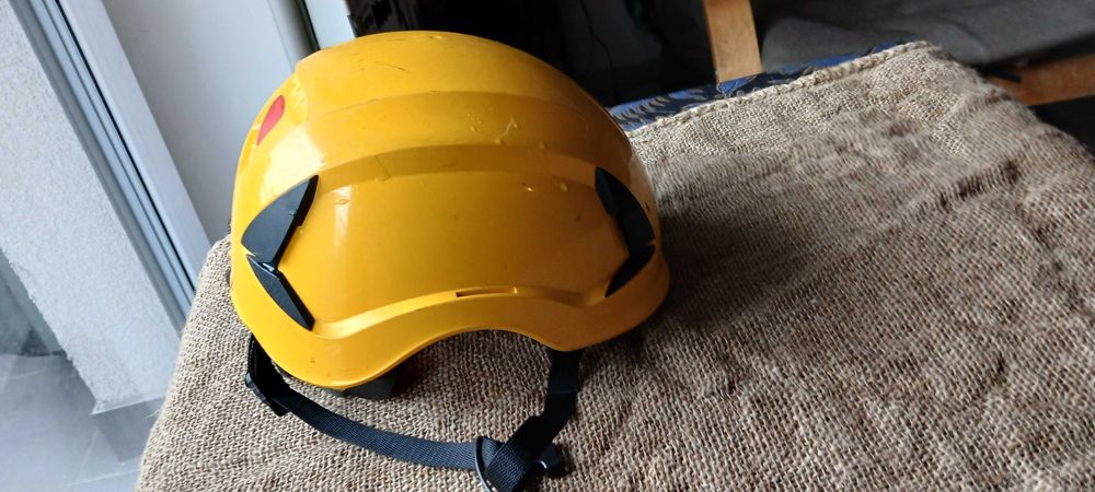 kask budowlany 3M